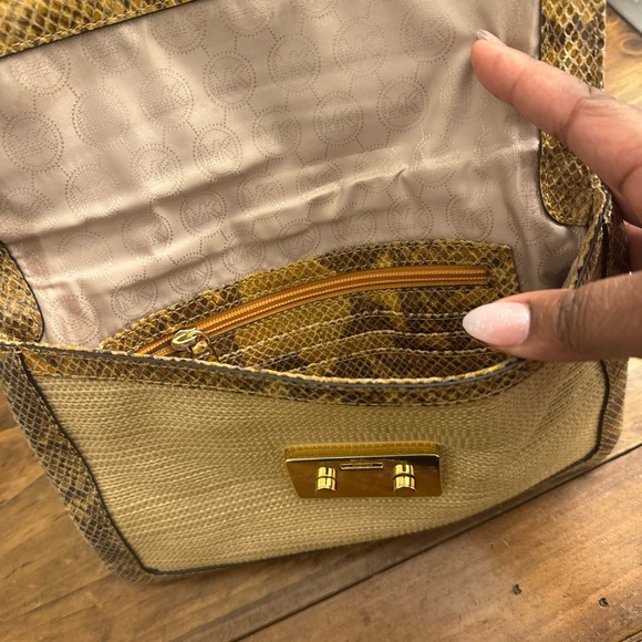 Michael Kors Crossbody/Clutch purse - Picture 2 of 3